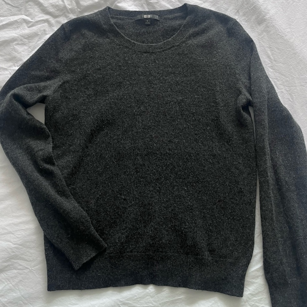 Size S | Uniqlo Cashmere Sweater | Dark Grey